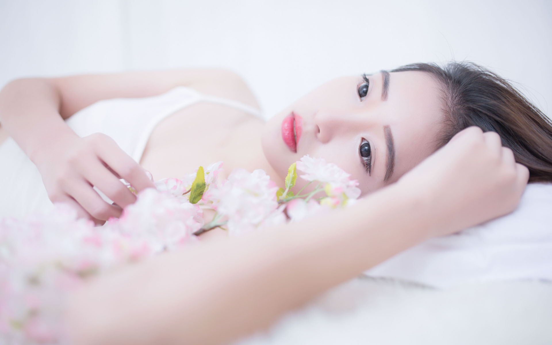 男子轻信境外“高薪招聘” 被囚禁一个月 亲属被敲诈30万元